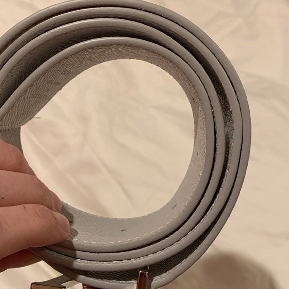 New beautiful authentic unisex Louis Vuitton white , grey belt/ silver buckle